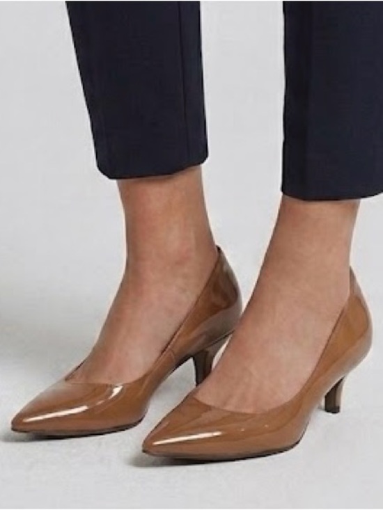 Vince Camuto Shoes - Vince Camuto Womens Size 8.5 Maureen Tan Patent Leather Kitten Heels Pointed Toe